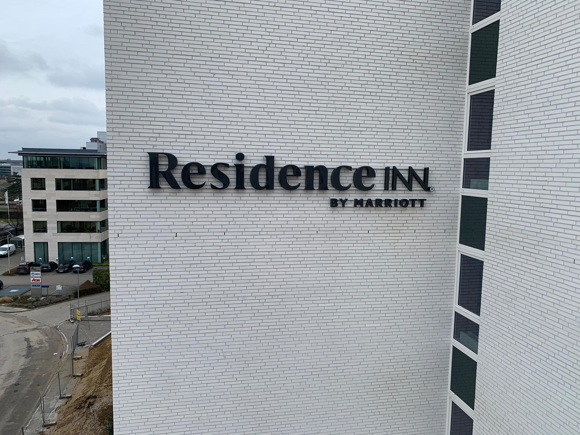 Gevelletters verlicht dagzicht Residence Inn by Marriott door Candor en Remotec